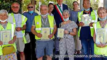 Modena. Al parco dei Fiori recisi premi e volantini provocatori - La Gazzetta di Modena