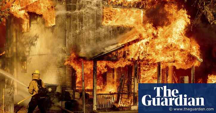 Firefighters struggle to contain exploding northern California wildfire