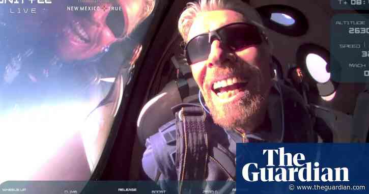 Richard Branson flies to edge of space in Virgin Galactic passenger rocket plane