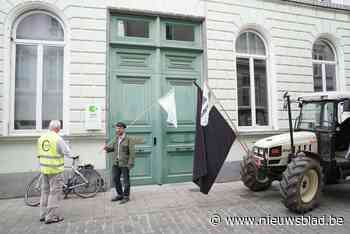 Boerenprotest tegen verkoop historische hoeve en landbouwgronden van Gents OCMW