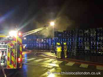 Fire at Morson Road in Enfield destroys 14 vehicles