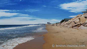 Rhode Island Raises Parking Fees On Misquamicut State Beach - CBS Boston