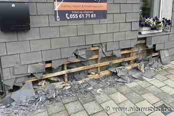 Vluchtmisdrijf na knal tegen gevel van kapsalon