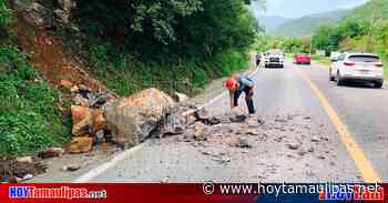 Atiende PC Tamaulipas derrumbes en la carretera a Tula - Hoy Tamaulipas
