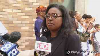 Rochester Mayor Lovely Warren released from hospital, returns to work after salmonella poisoning