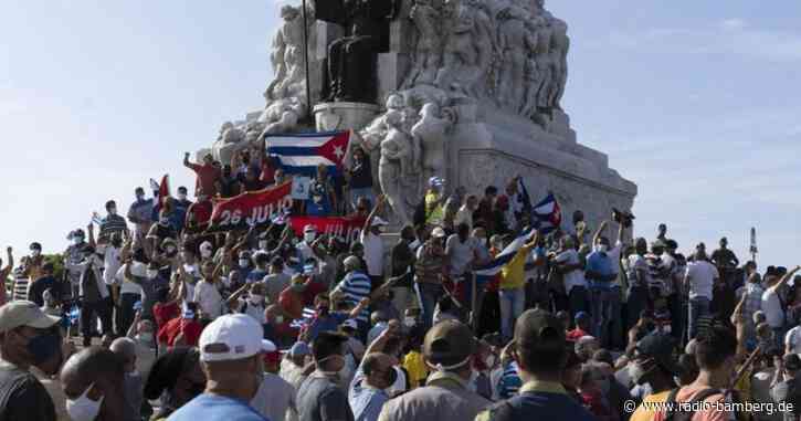 Tausende protestieren gegen Regierung in Kuba