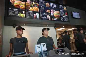 What McDonald’s minimum wage raise says about fast-food franchise future - CNBC