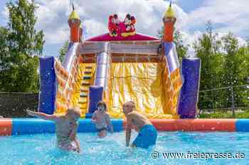 Hüpfburgen laden zum Toben ein - Freie Presse
