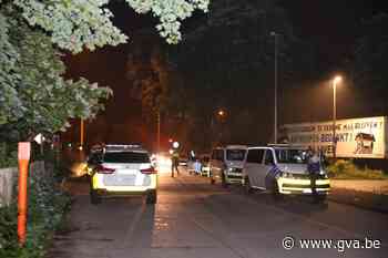 Grote vechtpartij op woonwagenterrein in Antwerpen, politie ... (Antwerpen) - Gazet van Antwerpen