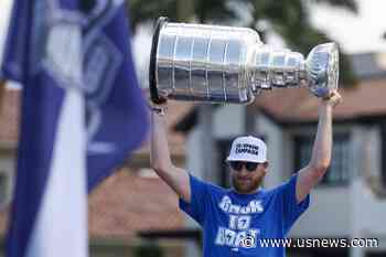 Lightning Celebrate Another Stanley Cup Win With Boat Parade