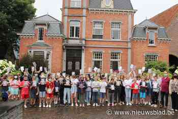 Erfgoed Vlaamse Ardennen verspreidt 'doe-boekjes' voor kids: “Er is ook leuk en lekker erfgoed” - Het Nieuwsblad