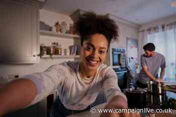 Starling Bank campaign promotes ease of signing up from anywhere