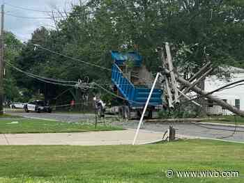 PHOTO: Truck crashes into power lines in West Seneca
