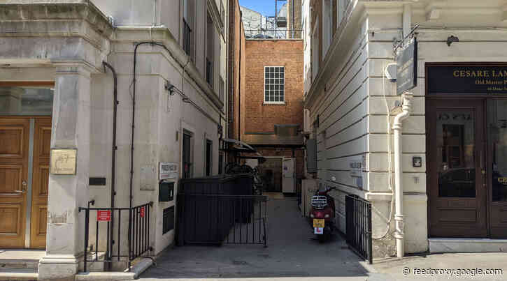 London’s Alleys: Princes Place, SW1