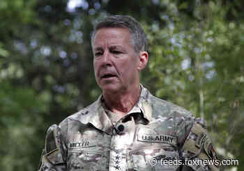 Top US commander in Afghanistan relinquishes post