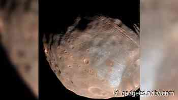 'Potato' or 'Raggedy' Mars Moon? NASA Releases Image of Phobos