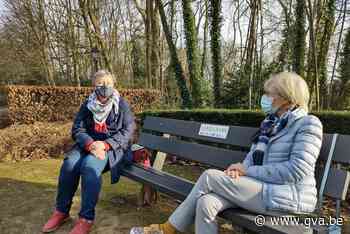 Zitbanken worden 'babbelbanken': “Mensen hebben gezelschap n... (Boechout) - Gazet van Antwerpen Mobile - Gazet van Antwerpen
