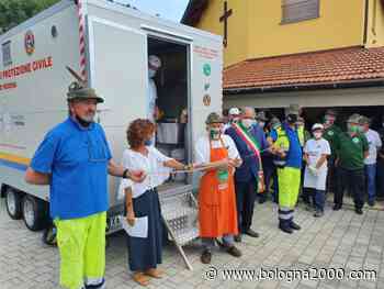Una nuova cucina da campo per gli alpini di Modena - Bologna 2000