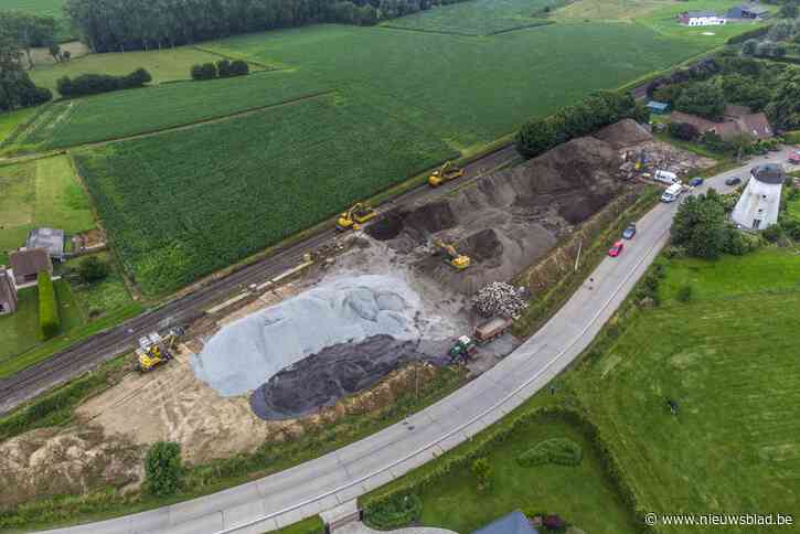 Burgemeester legt werf van Infrabel stil wegens ontbrekende vergunning en overlast: “Qua amateurisme kan dit toch tellen voor een overheidsbedrijf”