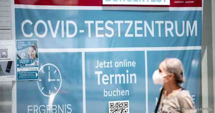 RKI meldet deutlichen Corona-Anstieg bei jungen Erwachsenen