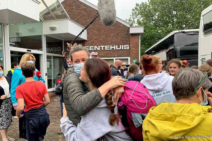 Opluchting bij thuiskomst Kalmthoutse scouts na zondvloed op kamp: “De leiding heeft het fantastisch gedaan”