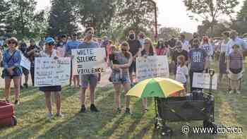 Saskatoon community rallies against anti-muslim hate after attack - CBC.ca