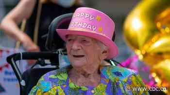 Hamilton woman survived 2 pandemics, WW II bombings — and wants 106 birthday cards