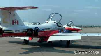 Snowbirds return to soar over Calgary in salute to pandemic's health-care heroes