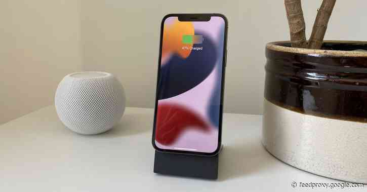 Review: Native Union’s solid metal, black zinc MagSafe Rise Dock for iPhone 12