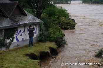 Inondations "exceptionnelles" à Liège en Belgique, la population invitée à évacuer les bords de Meuse
