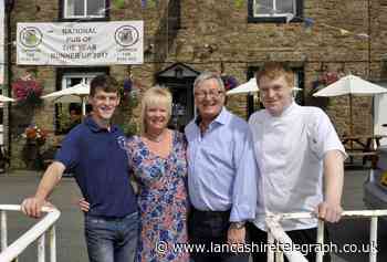 Swan with Two Necks win CAMRA 50th anniversary golden award