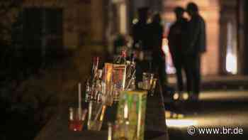 Bamberg: Untere Brücke wird für Corona-Kontrollen beleuchtet - BR24