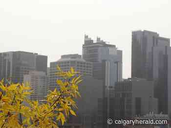 Wildfire smoke descends on Calgary, prompting air quality warning - Calgary Herald