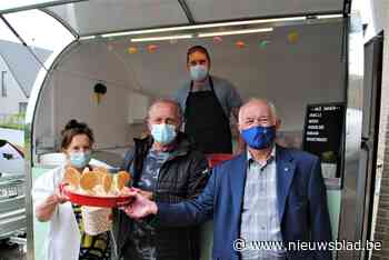 Residentie Sorgvliet getrakteerd op ijsjes - Het Nieuwsblad