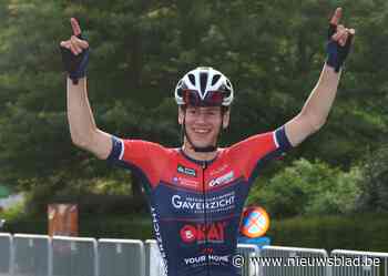 Specialist Alec Segaert gaat in de clinch met toptalent Cian Uijtdebroeks: “Niet ontgoocheld als ik gewoon op mijn waarde geklopt word”