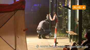 Tödlicher Stich an Haltestelle: Nach der Tat säuberten sie das Messer