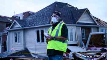 Barrie, Ont. devastated by tornado that left 5-kilometre long path of destruction