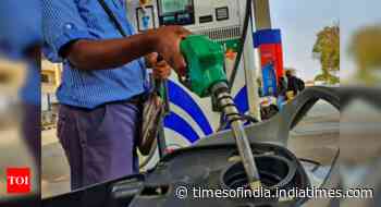 Petrol sales top pre-coronavirus level for first time since 2020 lockdown - Times of India