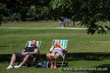 UK faces hottest weekend of the year as heatwave warnings issued - Dudley News