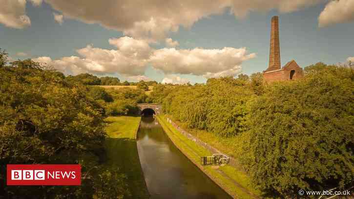'Proud' Dudley to bid for city status in Platinum Jubilee competition - BBC News