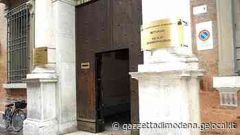 Modena, l'università è "Arcobaleno": studenti e personale potranno utilizzare l'alias al posto del nome - La Gazzetta di Modena