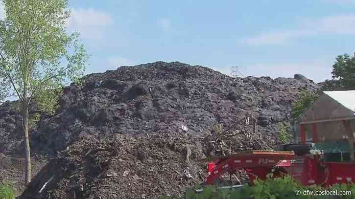 Neighbors Happy To See ‘Shingle Mountain’ In Dallas Almost Completely Removed