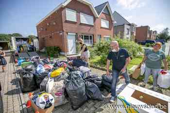 Oprit ligt bomvol met hulpgoederen: “Toen die kleine zijn knuffel gaf, ben ik beginnen <I>bleiten</I>”