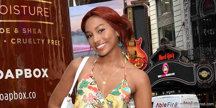 Gossip Girl's Savannah Smith Kicks Off Soapbox Giving Tour in NYC