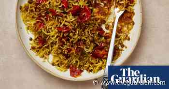 Meera Sodha’s vegan recipe for tomato and turmeric kitchari - The Guardian