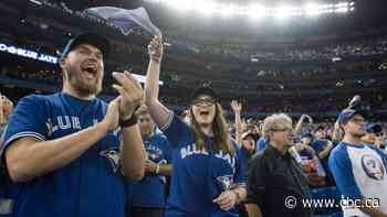 Blue Jays set to host 15,000 fans in return to Toronto