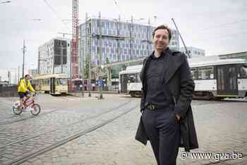 Maarten Van Acker bundelt GVA-columns: “Mijn overleden dochtertje leerde mij om anders naar die stad te kijken” - Gazet van Antwerpen