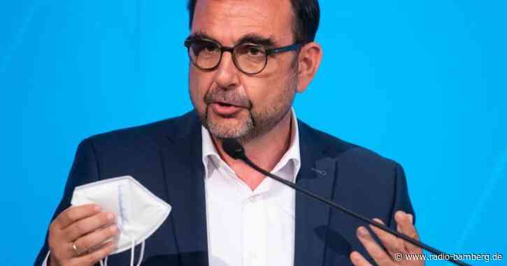 Minister Holetschek offen für kostenpflichtige Corona-Tests