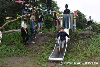 Kinderen spelen speelplein Rijtenhof in - Het Nieuwsblad