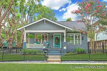 Houston Heights bungalow built in 1920 boasts old school feel and charm for $675K - Chron